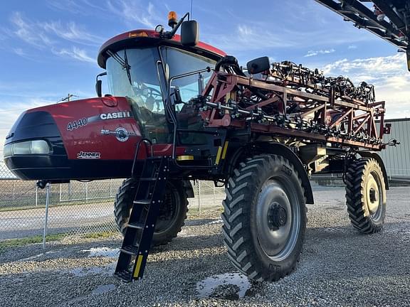 Image of Case IH Patriot 4440 Primary image