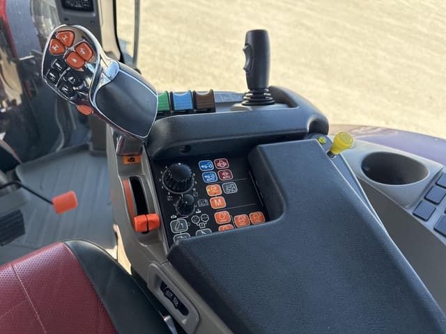 Image of Case IH Puma 165 equipment image 3