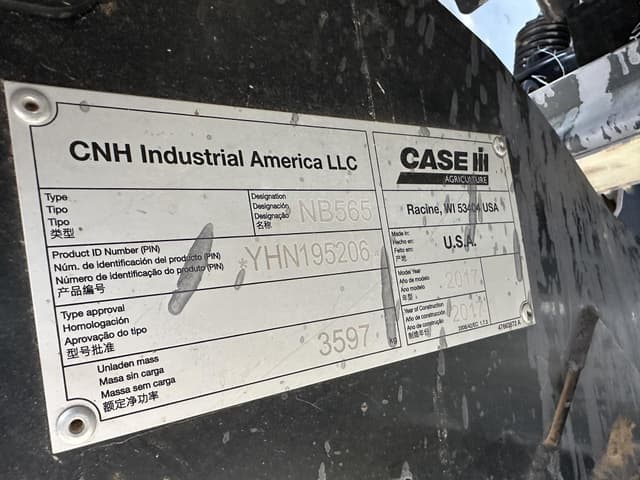 Image of Case IH RB565 equipment image 4