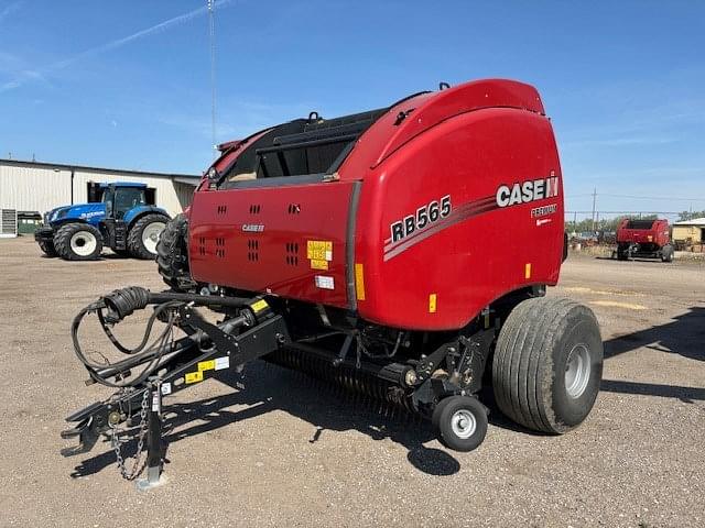 Image of Case IH RB565 Premium equipment image 1