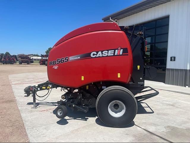 Image of Case IH RB565 equipment image 1