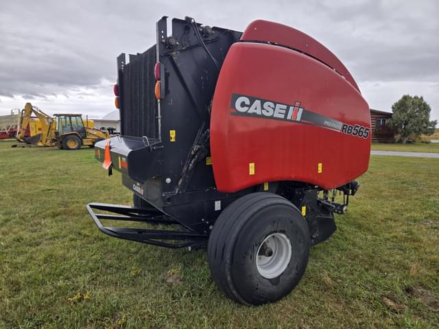 Image of Case IH RB565 equipment image 4