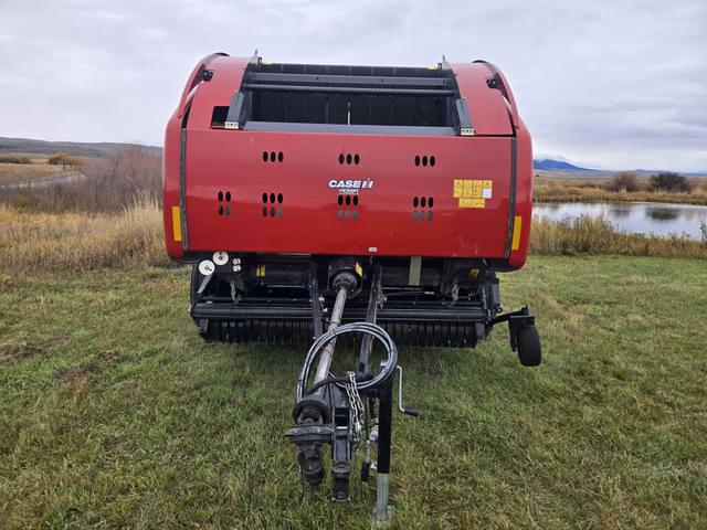 Image of Case IH RB565 equipment image 1