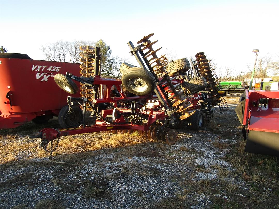 Image of Case IH 335VT Primary image