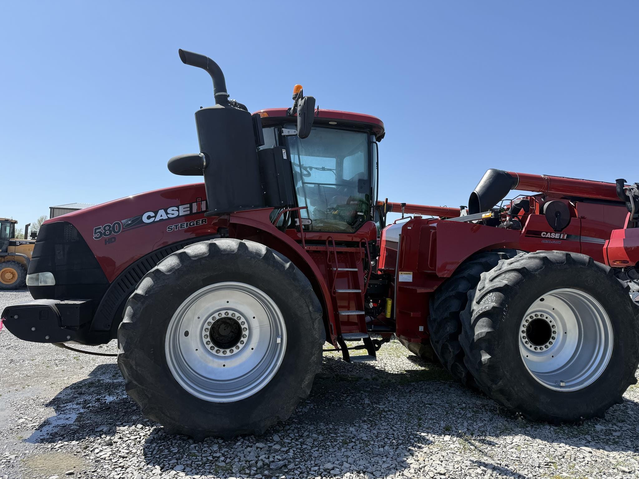 2017 Case IH Steiger 580 Equipment Image0