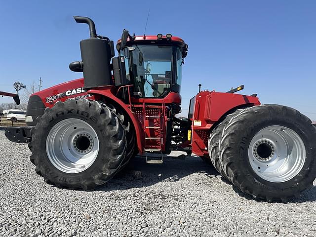 Image of Case IH Steiger 620 equipment image 2