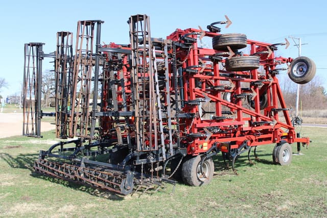 Image of Case IH Tigermate 255 equipment image 4