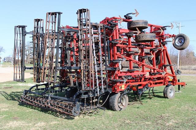 Image of Case IH Tigermate 255 equipment image 2