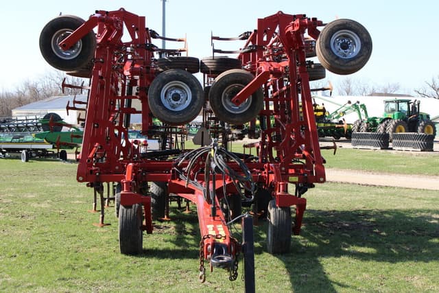 Image of Case IH Tigermate 255 equipment image 3