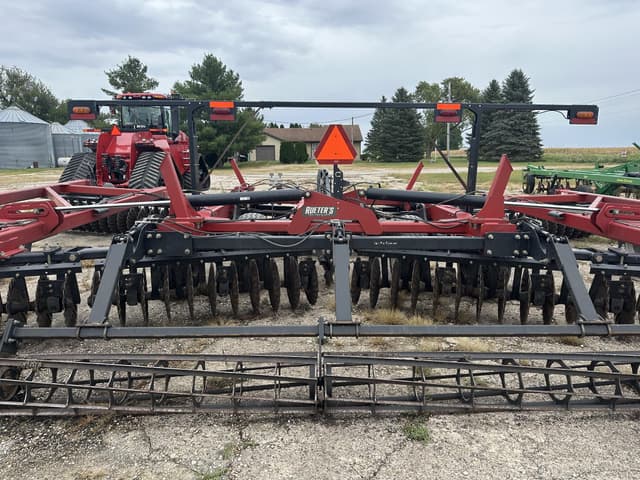 Image of Case IH Barracuda 335 equipment image 3