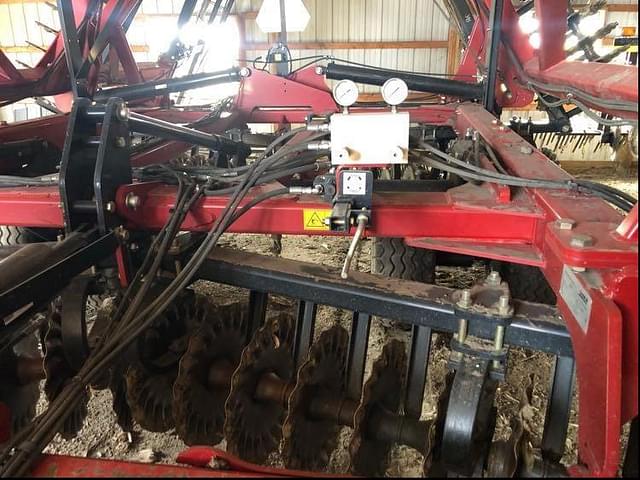 Image of Case IH 335VT equipment image 2