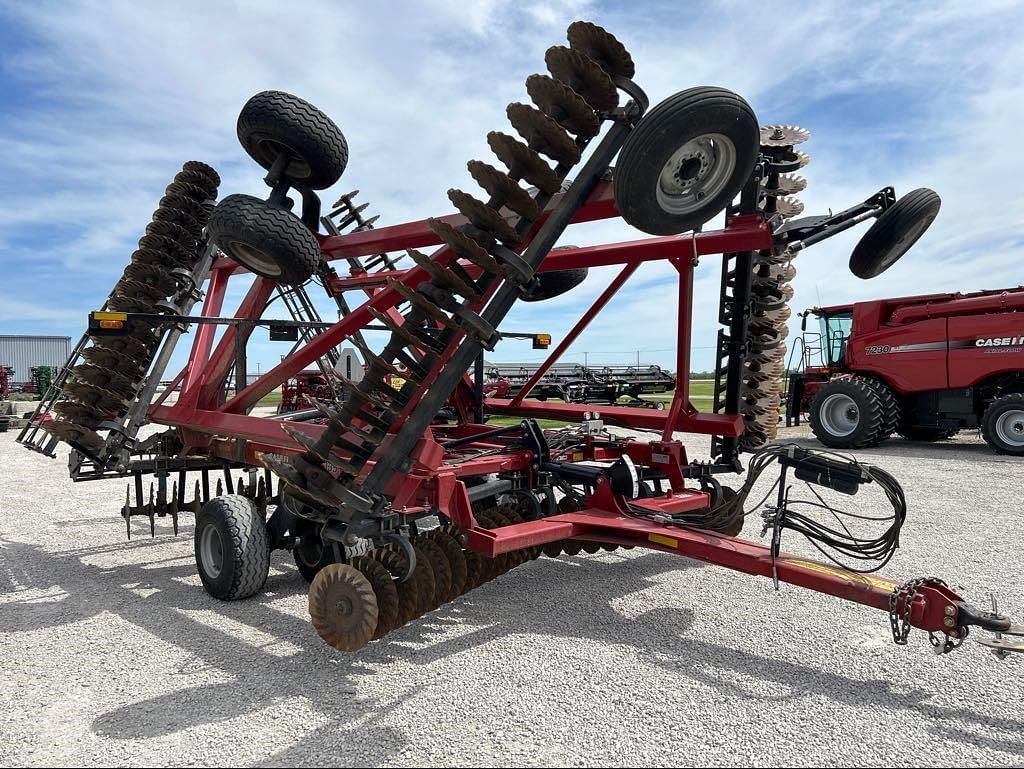 Image of Case IH 335VT Primary image