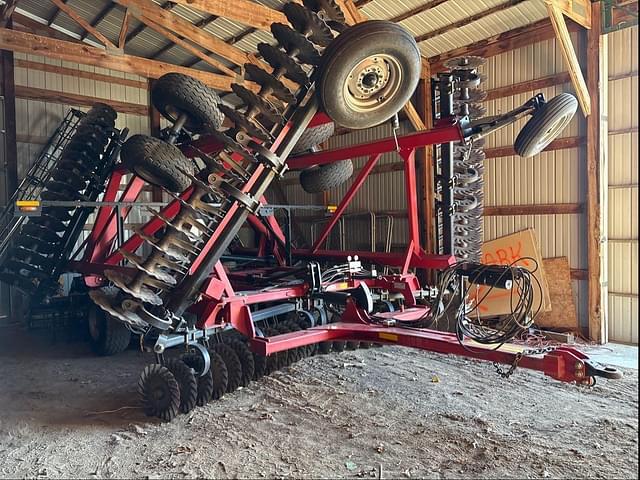 Image of Case IH 335VT equipment image 1