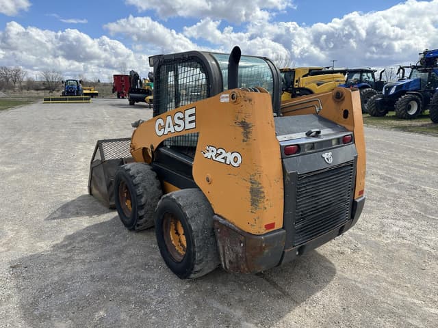 Image of Case SR210 equipment image 2