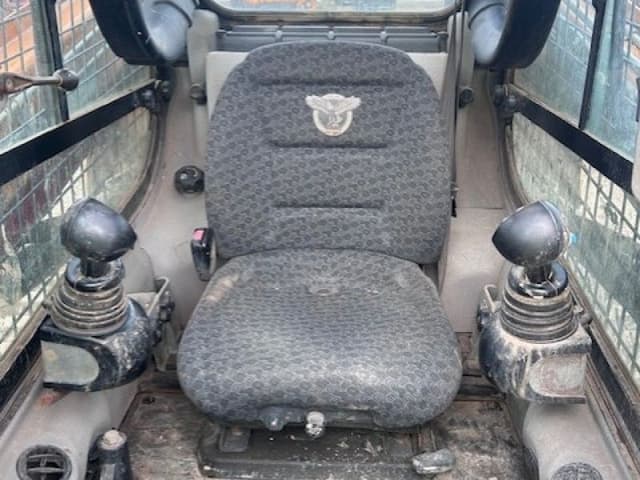 Image of Case TR310B equipment image 2