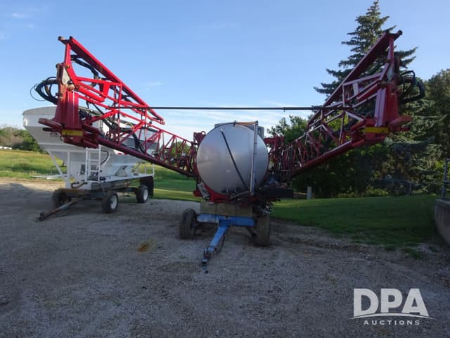 Image of Case IH 610 equipment image 4