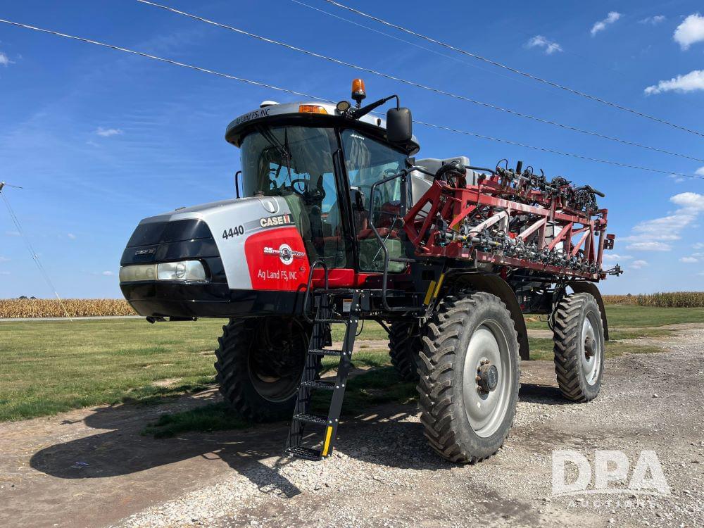 Image of Case IH Patriot 4440 Primary image
