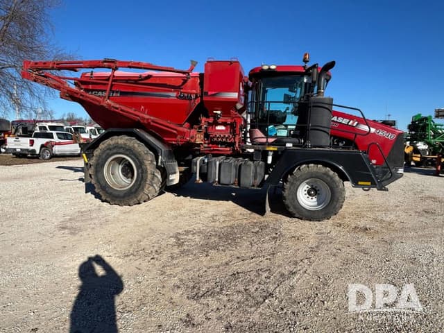 Image of Case IH Titan 4540 equipment image 2