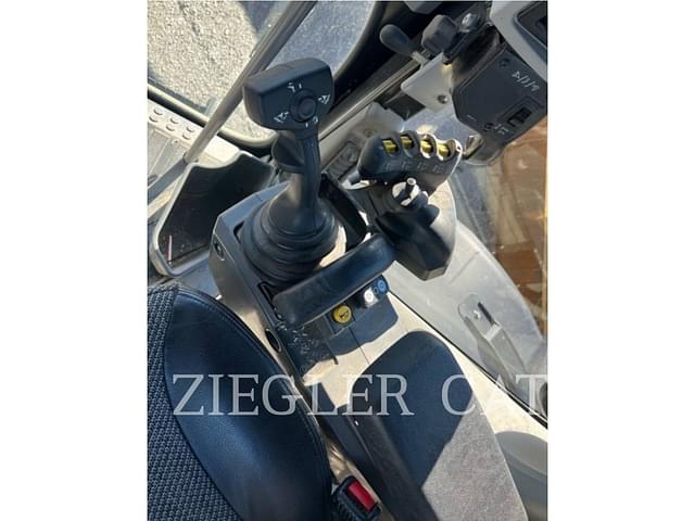 Image of Caterpillar 12M3 equipment image 3