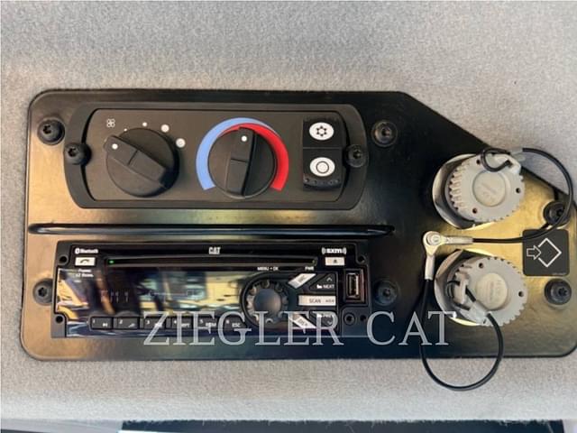 Image of Caterpillar 12M3 equipment image 3