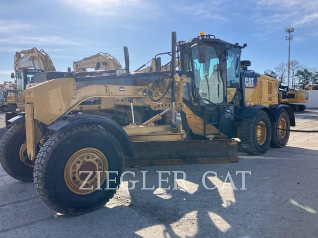 Image of Caterpillar 12M3 AWD equipment image 4