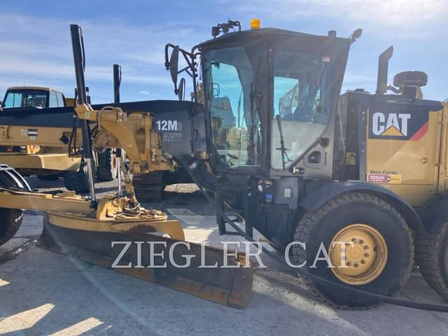Image of Caterpillar 12M3 AWD equipment image 1