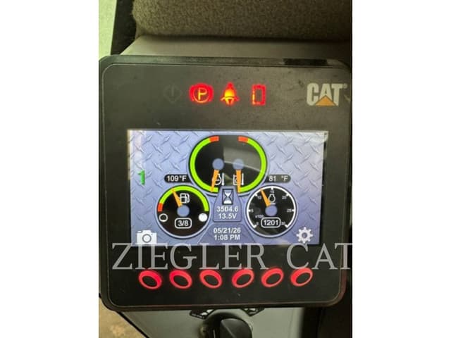 Image of Caterpillar 239D equipment image 4
