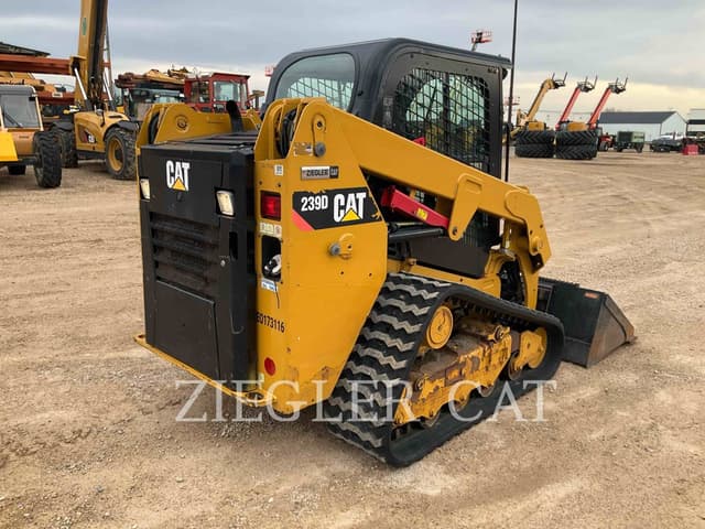 Image of Caterpillar 239D equipment image 2