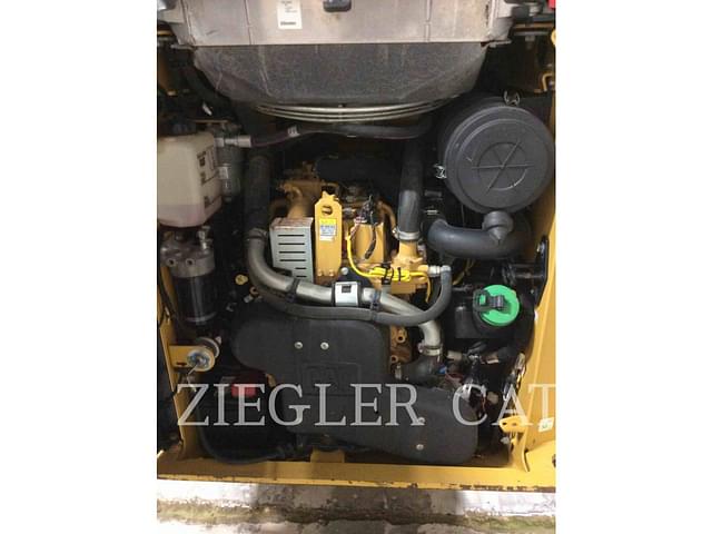 Image of Caterpillar 257D equipment image 1