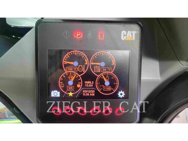 Image of Caterpillar 257D equipment image 4