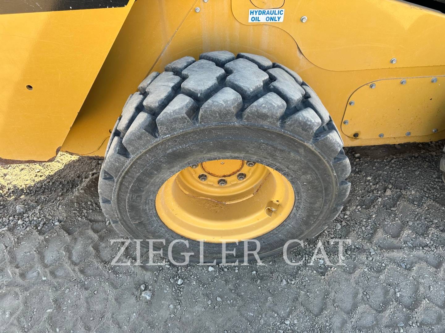 2017 Caterpillar 262D Equipment Image0