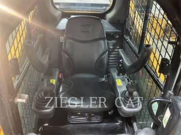 Main image Caterpillar 277D