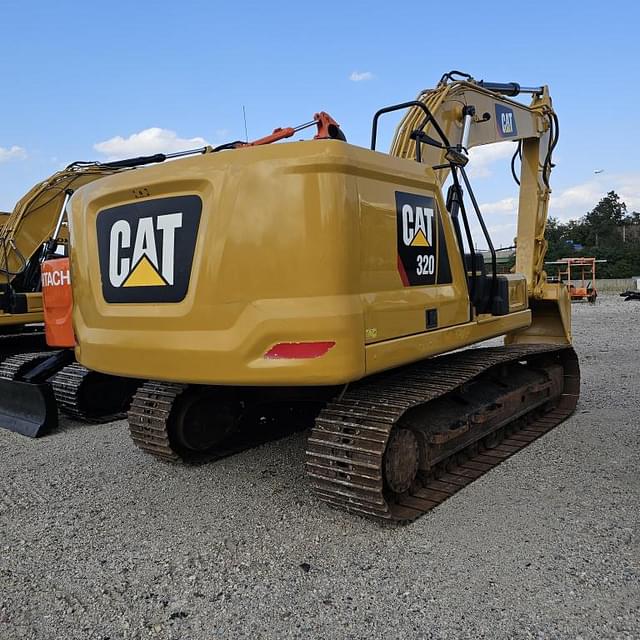 Image of Caterpillar 320 equipment image 4