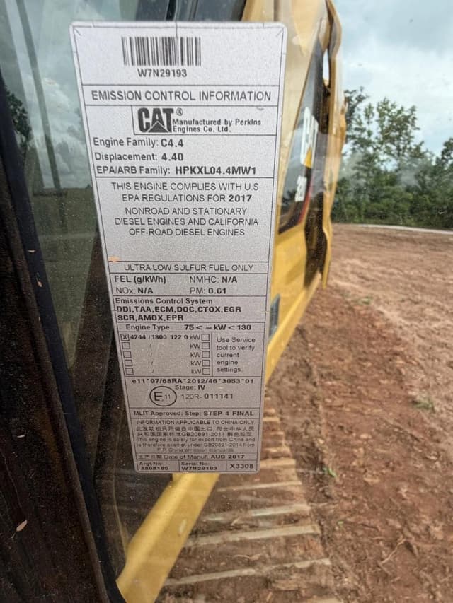 Image of Caterpillar 320 equipment image 3