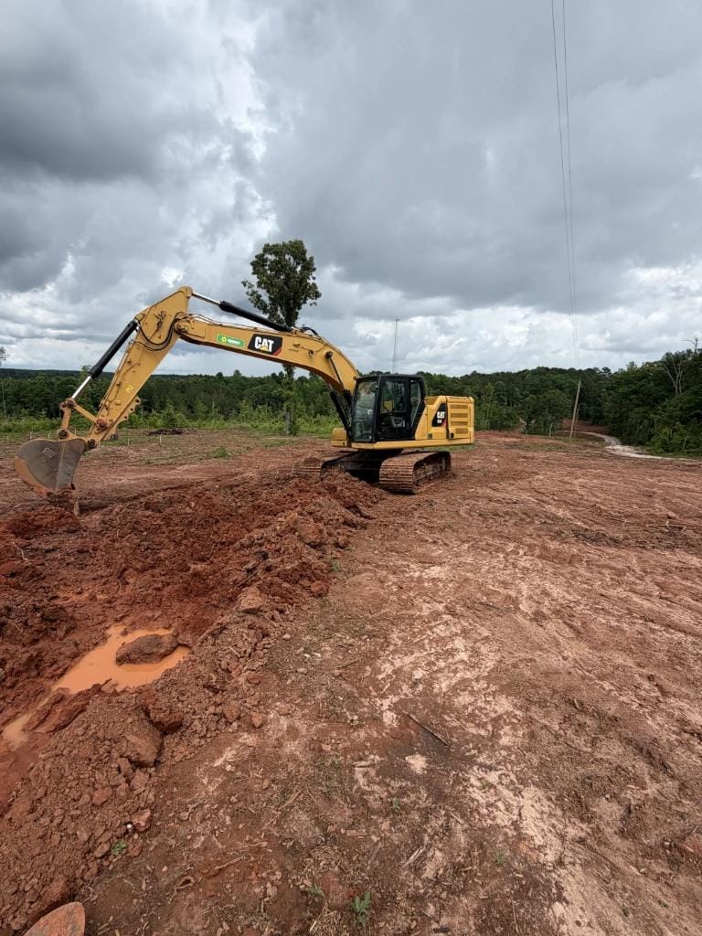 2017 Caterpillar 320 Equipment Image0