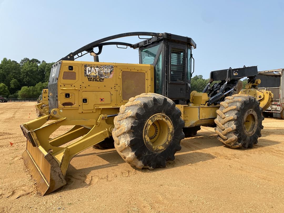Image of Caterpillar 525D Primary image