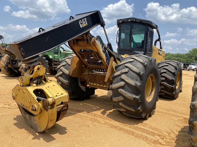 Image of Caterpillar 525D equipment image 2