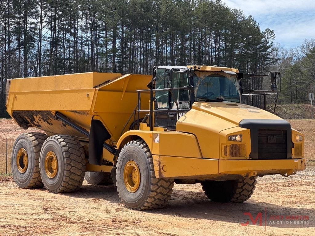 2017 Caterpillar 745 Equipment Image0