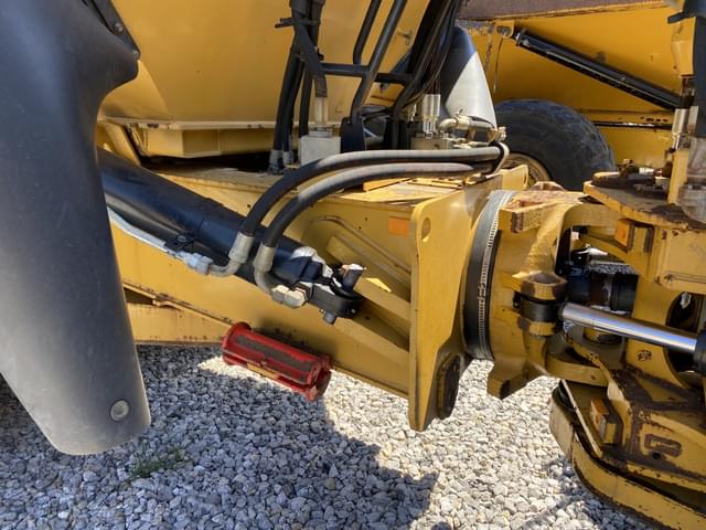 Image of Caterpillar 745C equipment image 4
