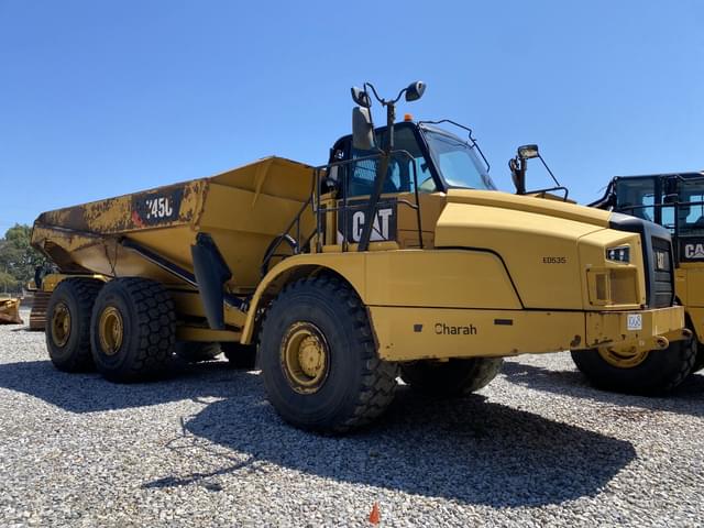 Image of Caterpillar 745C equipment image 3