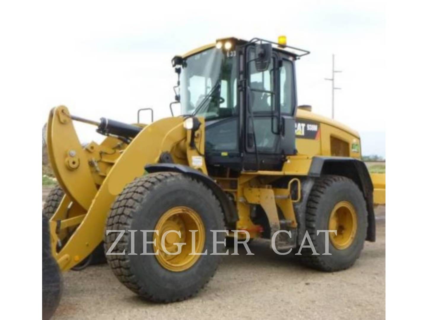 Main image Caterpillar 938M