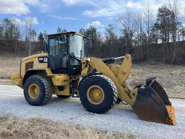 Image of Caterpillar 938M equipment image 3