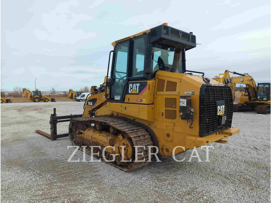 Image of Caterpillar 963K Primary image