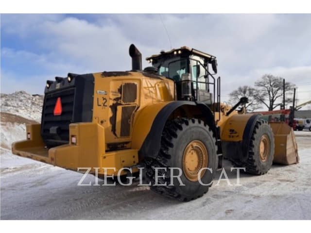 Image of Caterpillar 982M equipment image 2