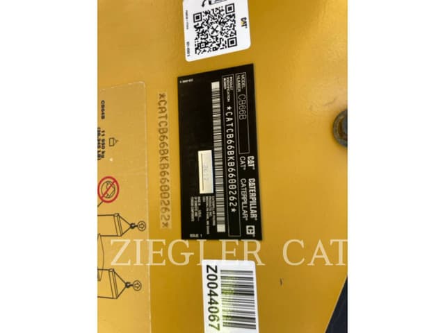 Image of Caterpillar CB66B equipment image 4