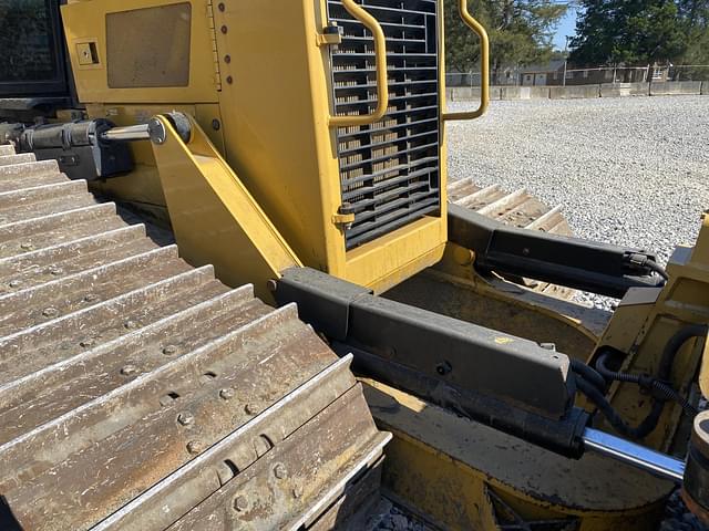 Image of Caterpillar D6N LGP equipment image 4