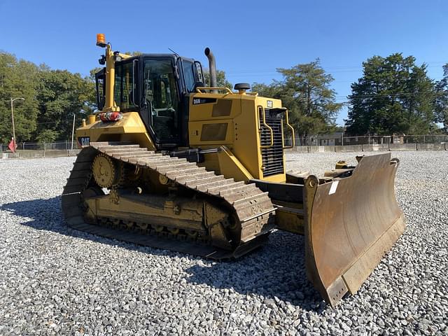 Image of Caterpillar D6N LGP equipment image 3