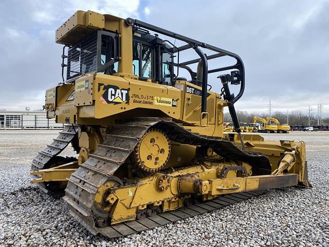 Image of Caterpillar D6T LGP equipment image 2