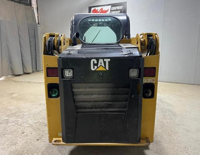 Image of Caterpillar 226D equipment image 3