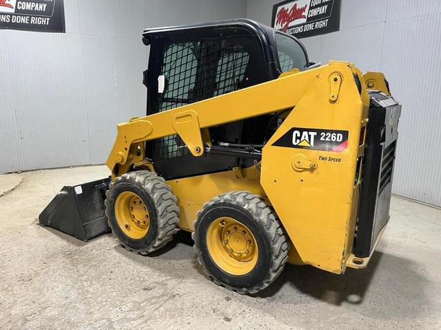 Image of Caterpillar 226D equipment image 2
